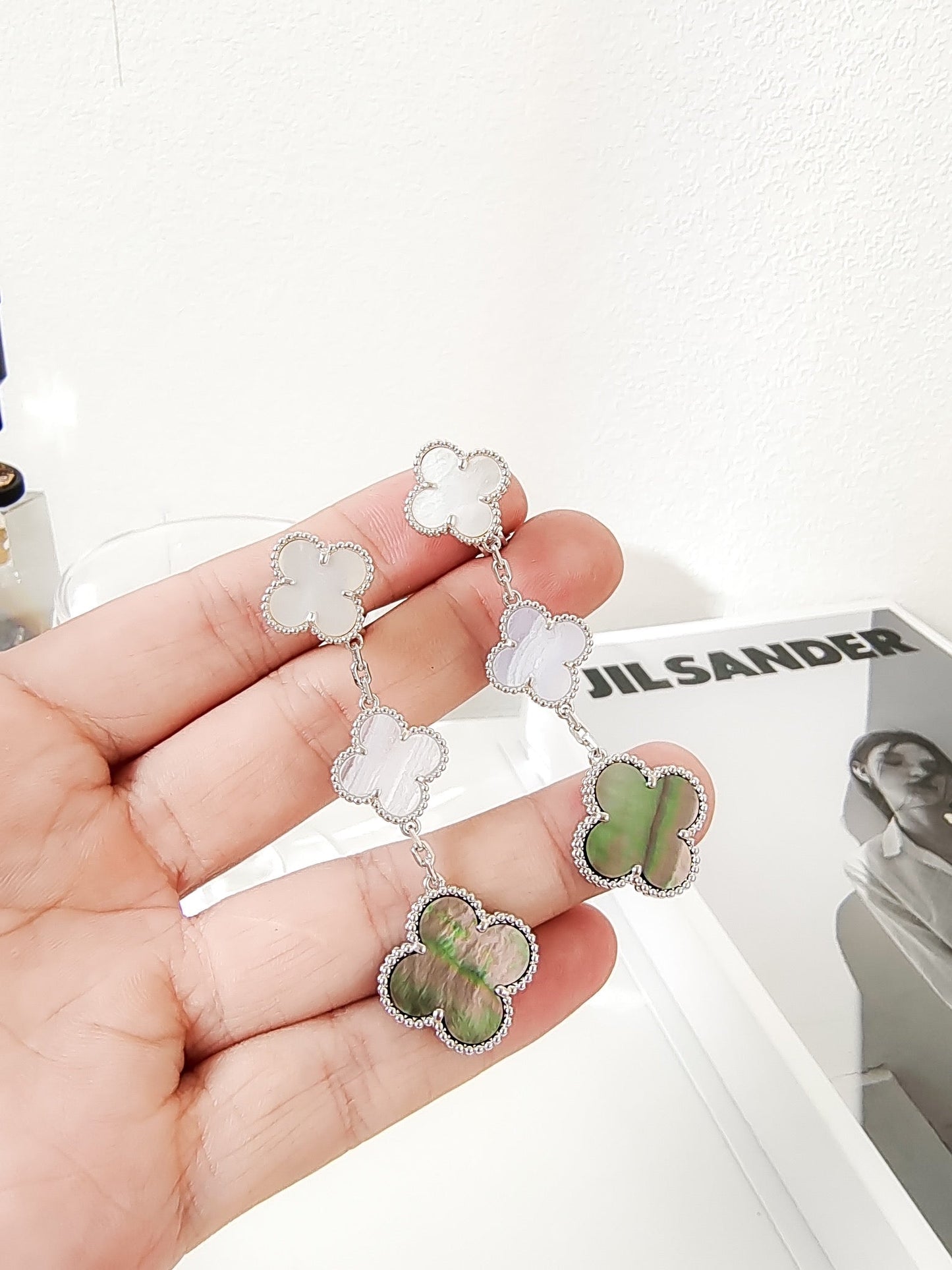 [✨ROSE✨]CLOVER 3 MOTIFS CHALCEDONY DARK MOP SILVER EARRINGS