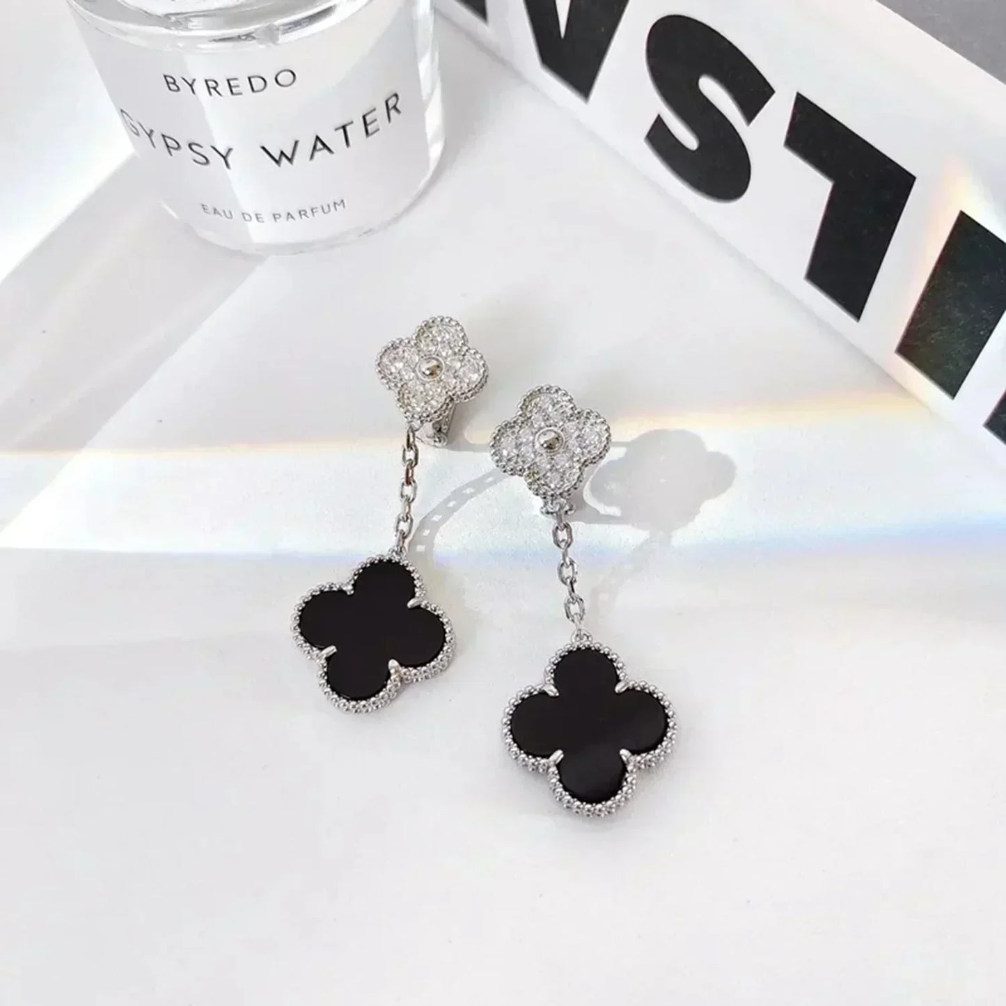 [✨ROSE✨]CLOVER 2 MOTIFS  DIAMOND ONYX EARRINGS SILVER