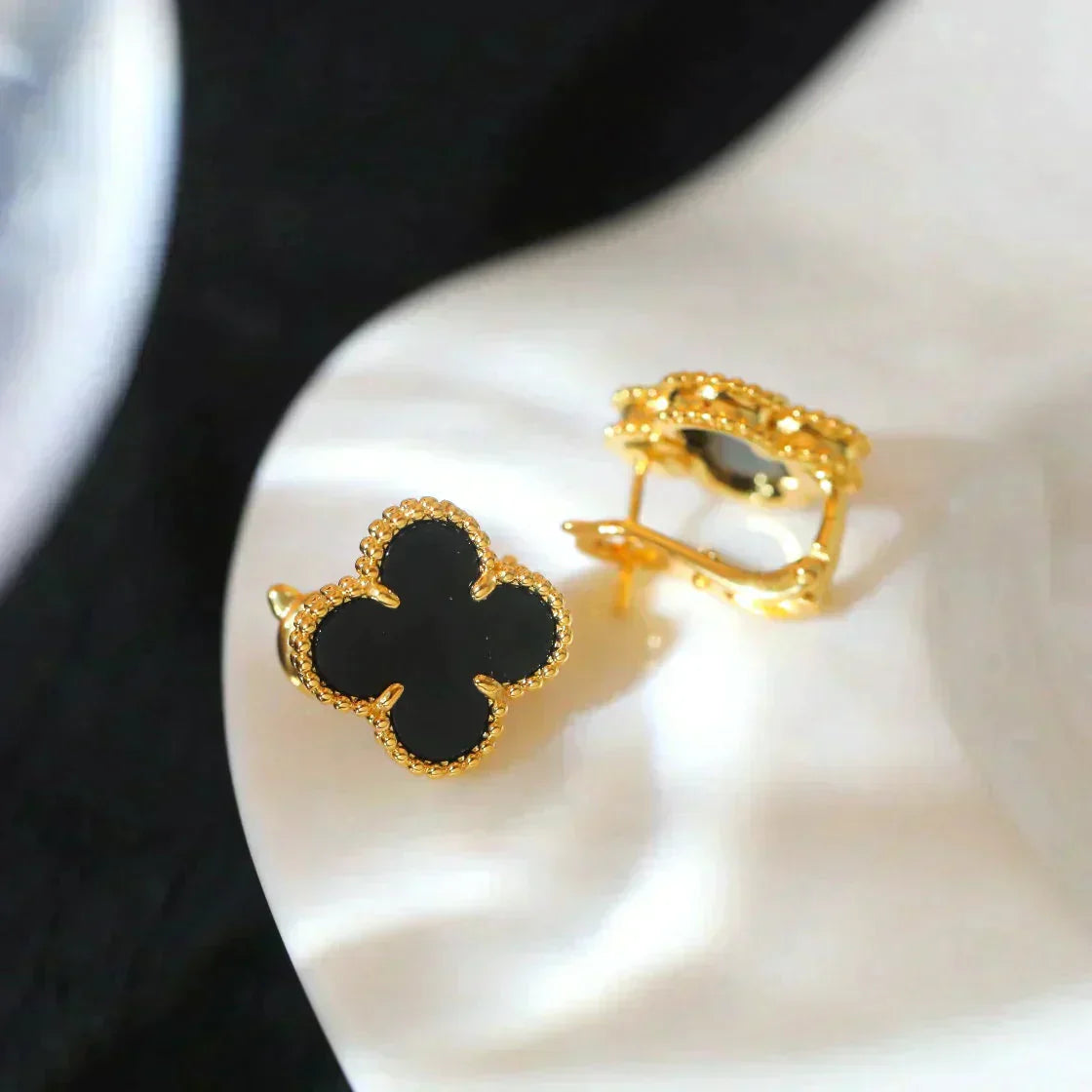 [✨ROSE✨]CLOVER MEDIUM 1 MOTIFS  ONYX STUD EARRINGS