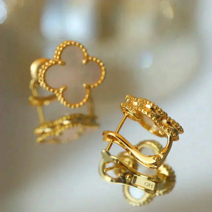 [✨ROSE✨]CLOVER MEDIUM 1 MOTIFS  WHITE MOP STUD EARRINGS