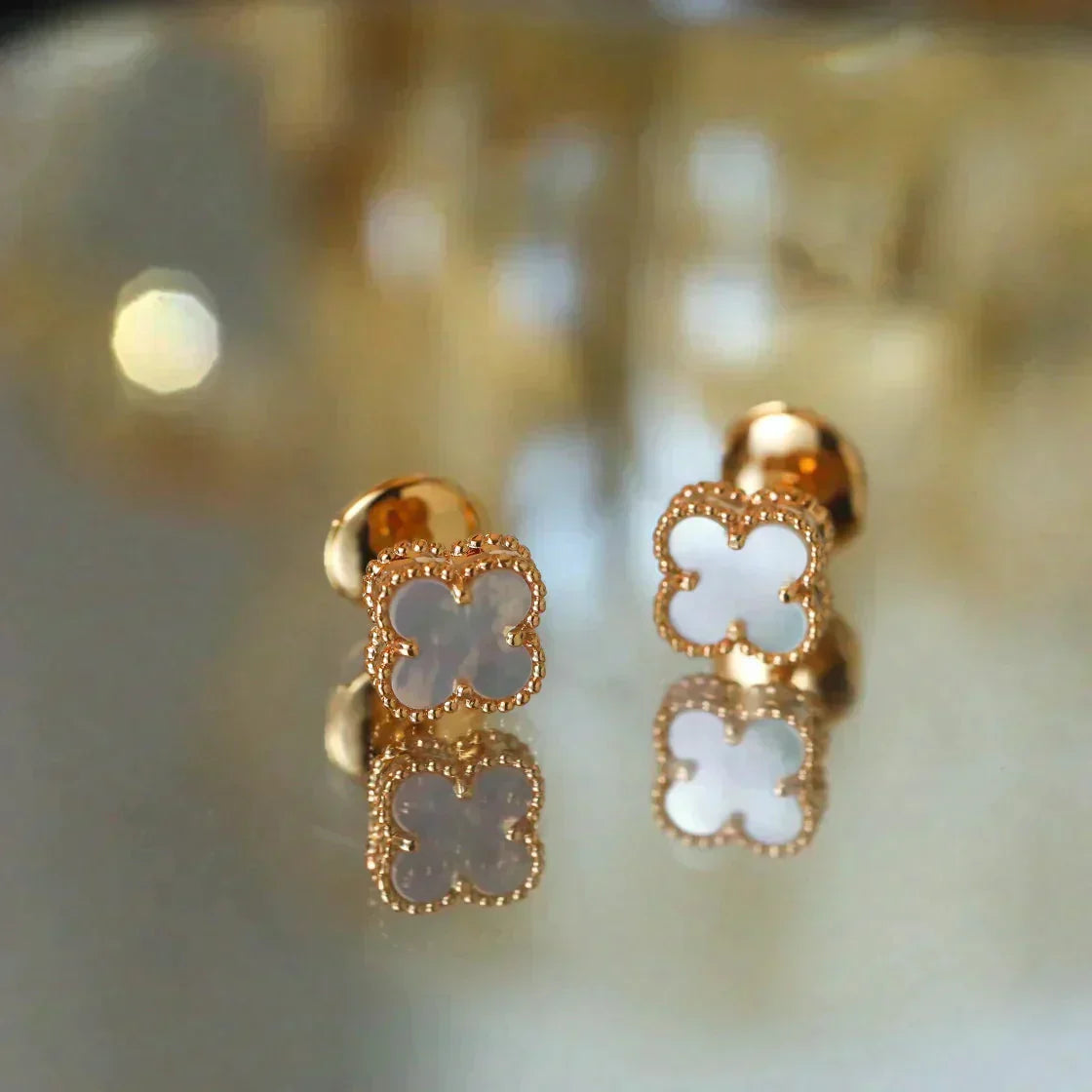 [✨ROSE✨]CLOVER MINI 9.5MM WHITE MOP EARRINGS