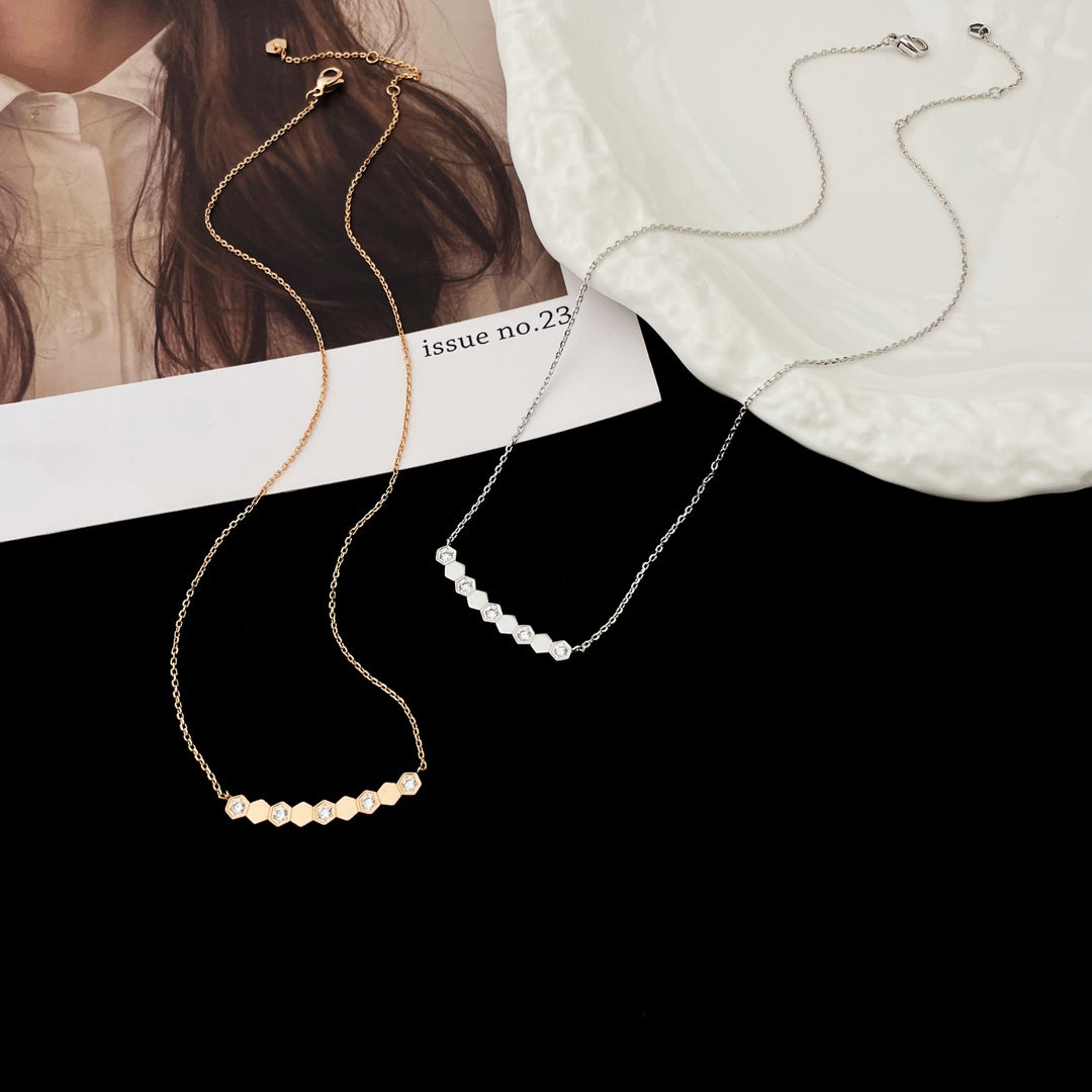 [✨ROSE✨]BEE MY LOVE DIAMOND NECKLACE