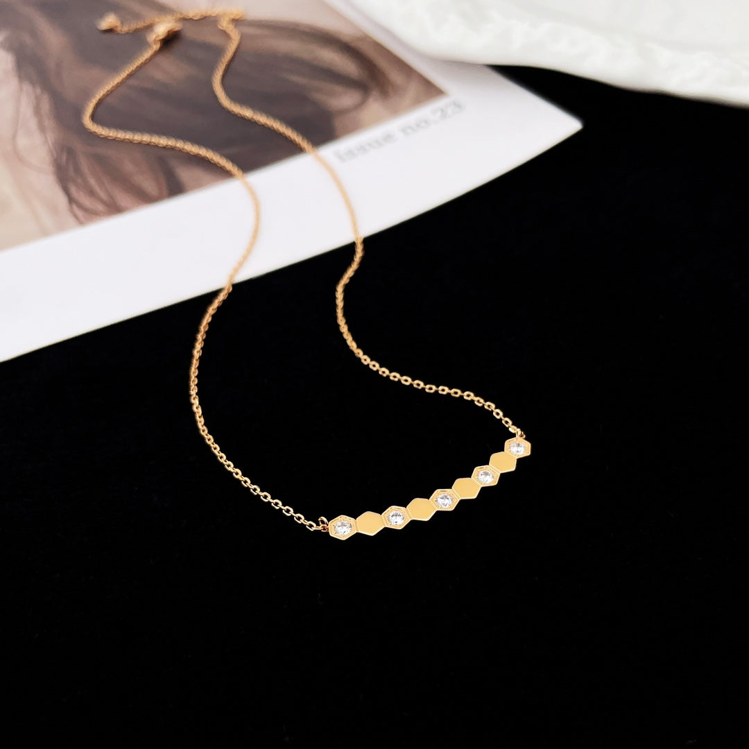 [✨ROSE✨]BEE MY LOVE DIAMOND NECKLACE