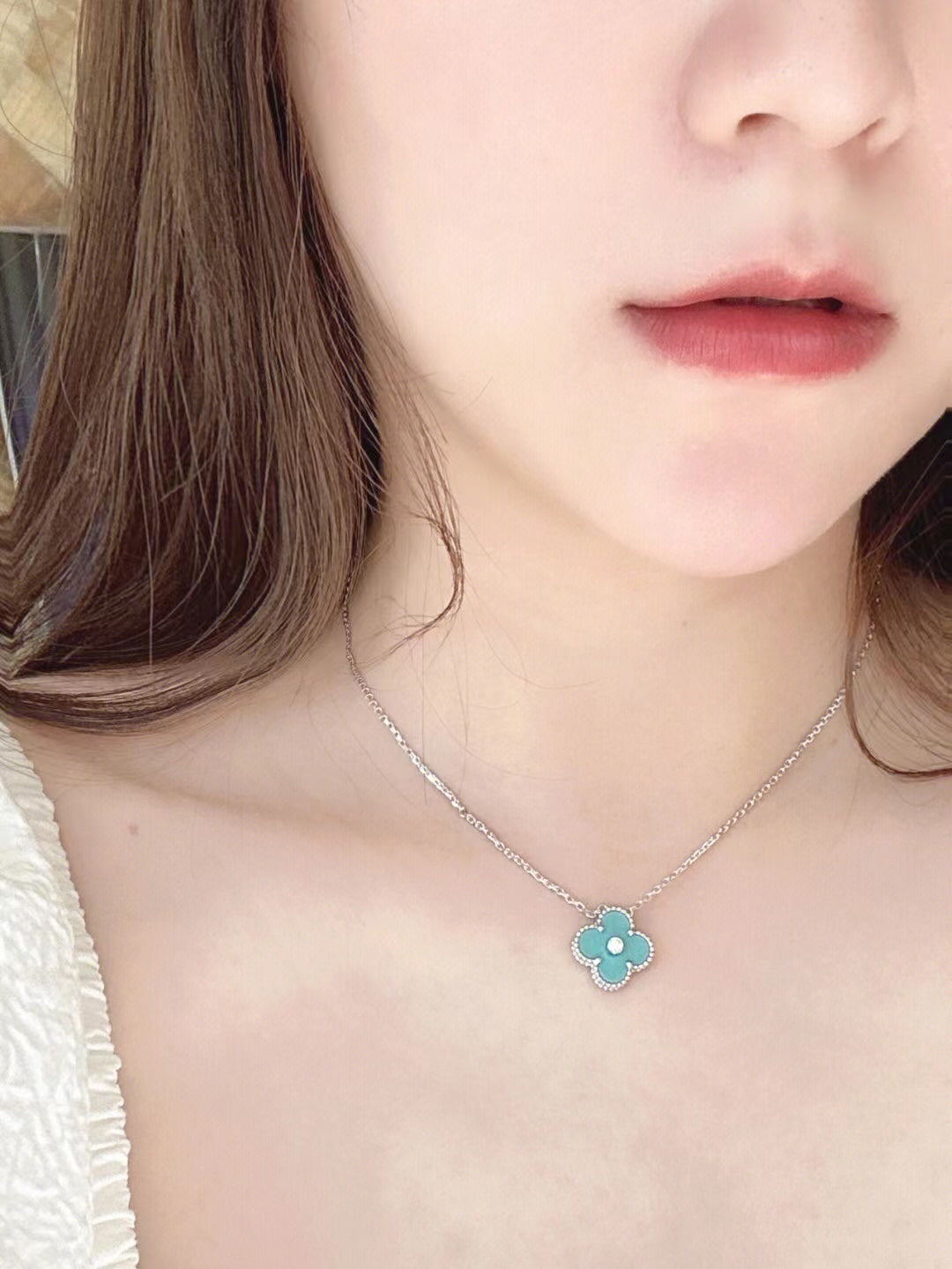 [✨ROSE✨]CLOVER 1 DIAMOND LIGHT BLUE SILVER NECKLACE