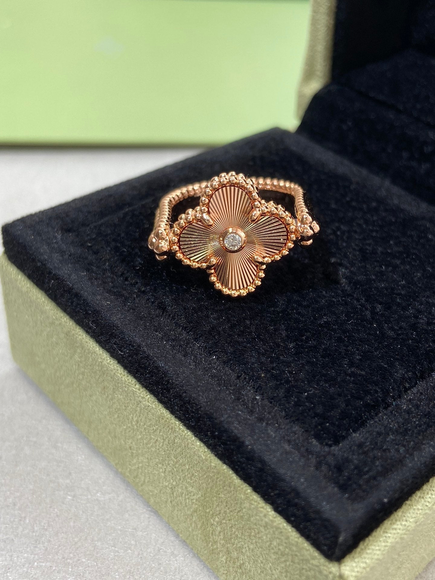 [✨ROSE✨]NEW SPINNING RING NOVEMBER 2025