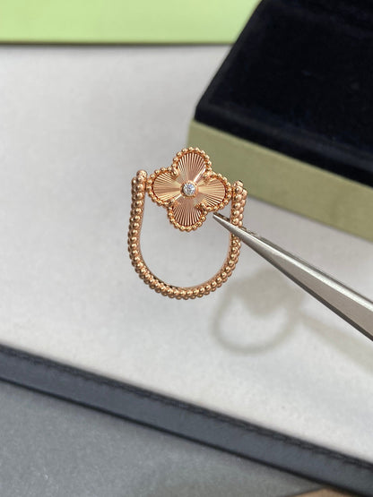 [✨ROSE✨]CLOVER RIVERSIBLE ROSE GOLD RING