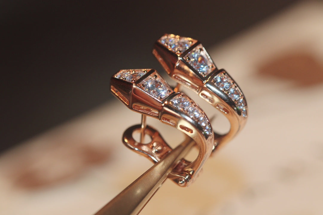 [✨ROSE✨]SERPENT PINK GOLD DIAMOND EARRINGS