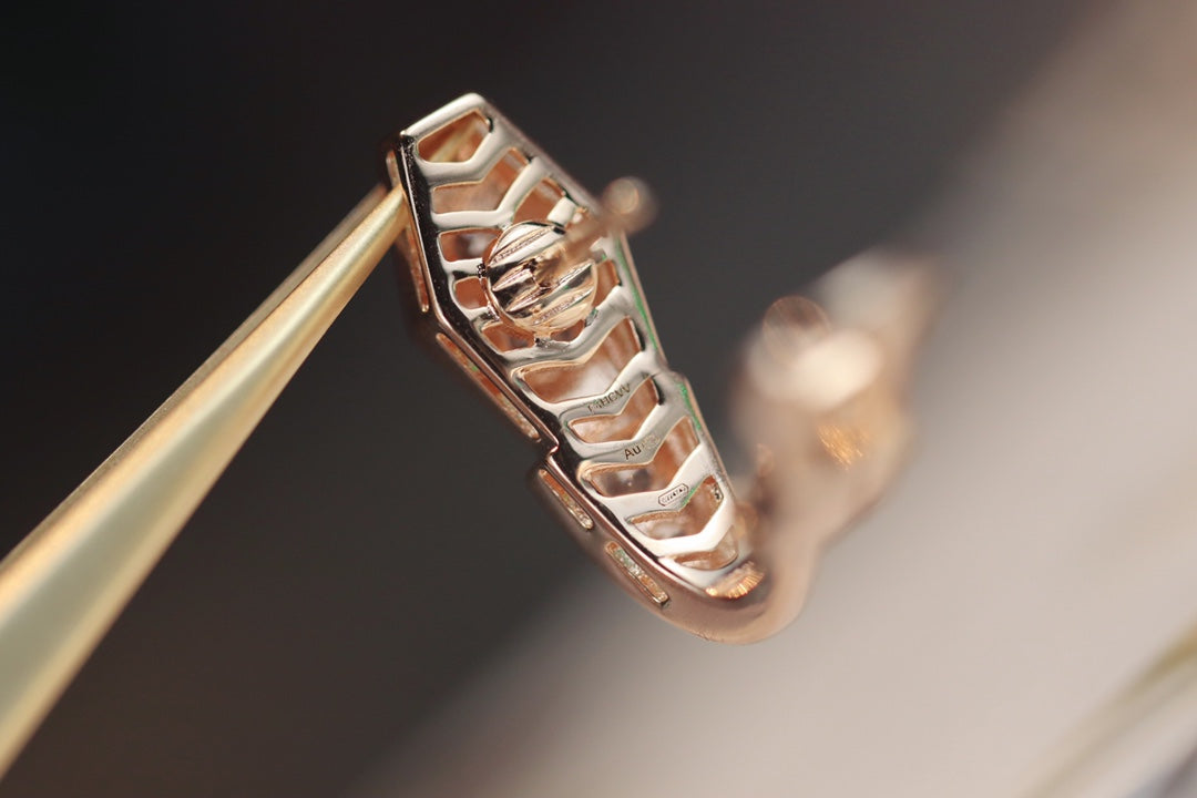 [✨ROSE✨]SERPENT PINK GOLD DIAMOND EARRINGS