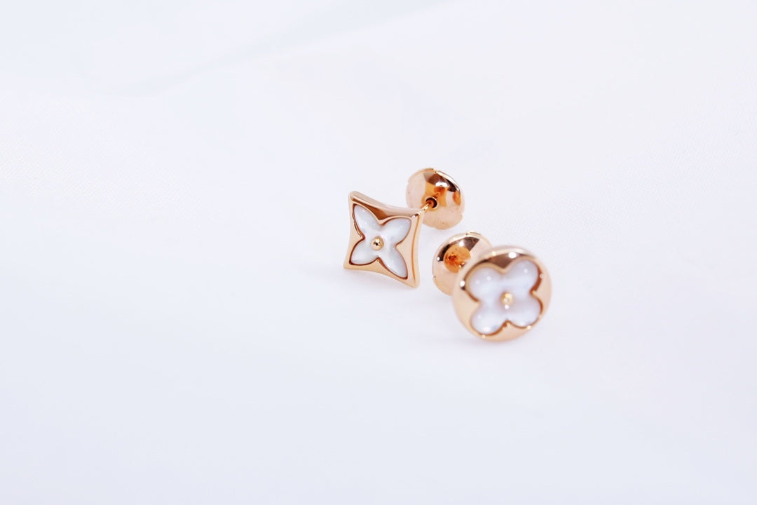[✨ROSE✨]STAR AND SUN PINK GOLD MOP STUD EARRINGS