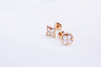 [✨ROSE✨]STAR AND SUN PINK GOLD MOP STUD EARRINGS
