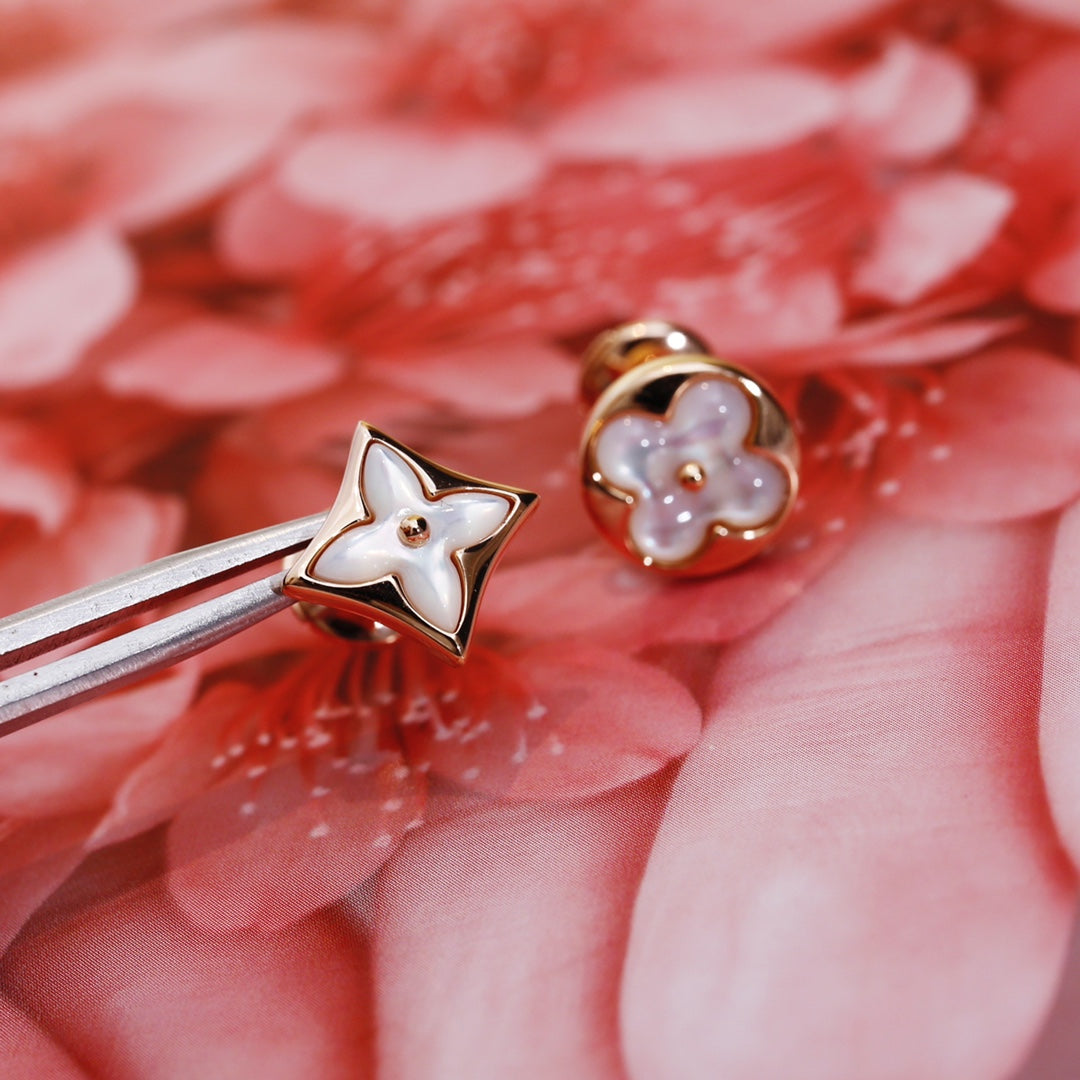 [✨ROSE✨]STAR AND SUN PINK GOLD MOP STUD EARRINGS