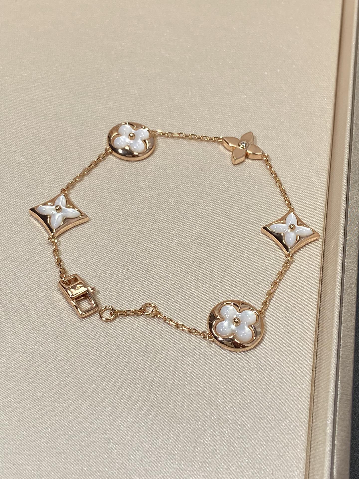 [✨ROSE✨]STAR AND SUN 5 MOTIF MOP PINK GOLD BRACELET