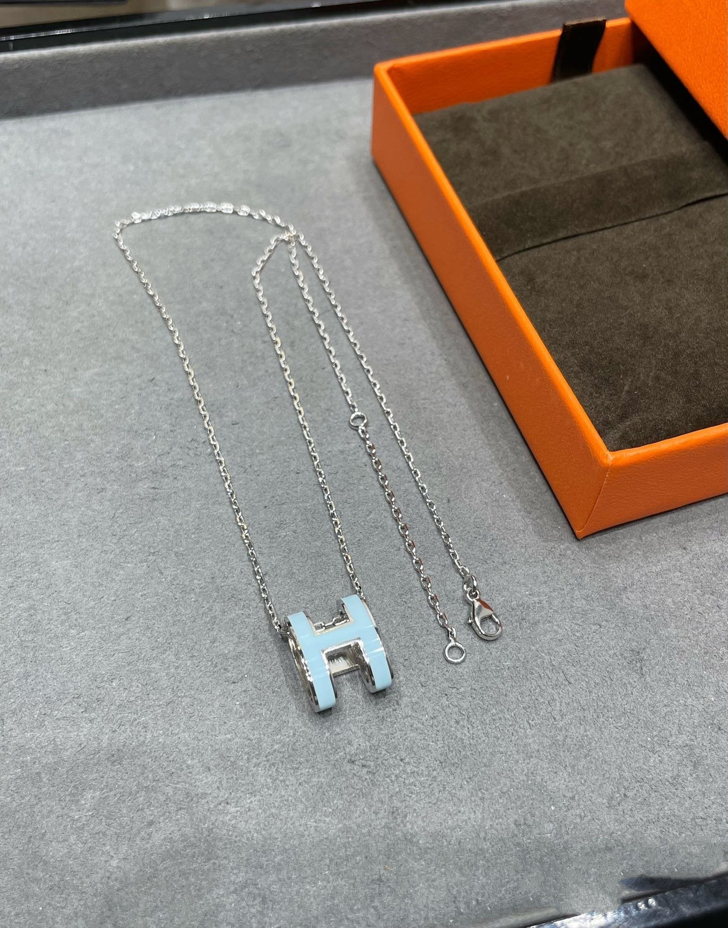 [✨ROSE✨]POP H SKY BLUE NECKLACE