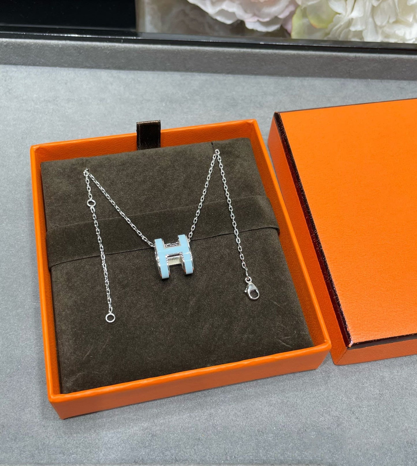 [✨ROSE✨]POP H SKY BLUE NECKLACE