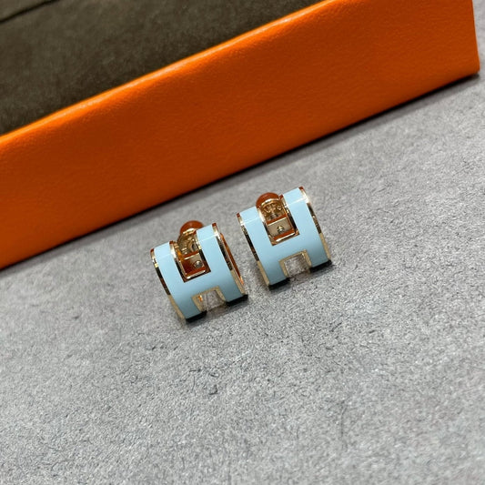 [✨ROSE✨]POP H SKY BLUE STUD EARRINGS
