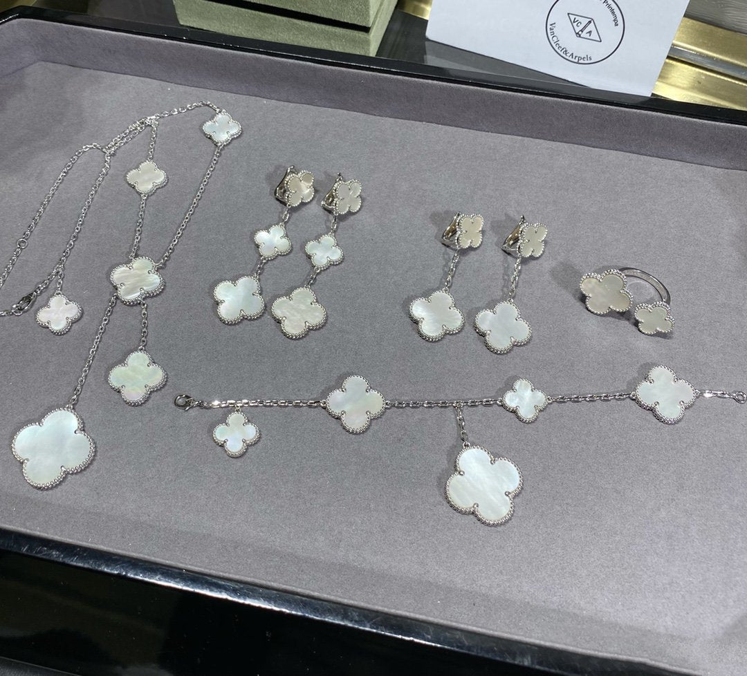 [✨ROSE✨]CLOVER 5 MOTIF WHITE MOP SILVER BRACELET