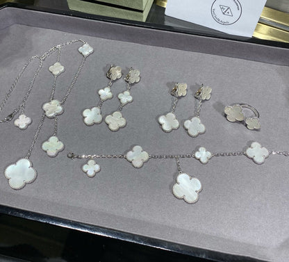 [✨ROSE✨]CLOVER 5 MOTIF WHITE MOP SILVER BRACELET