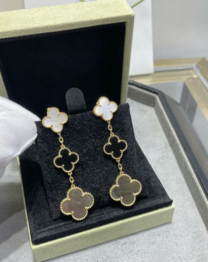 [✨ROSE✨]CLOVER 3 MOTIF MOP ONYX DARK MOP PINK GOLD EARRINGS