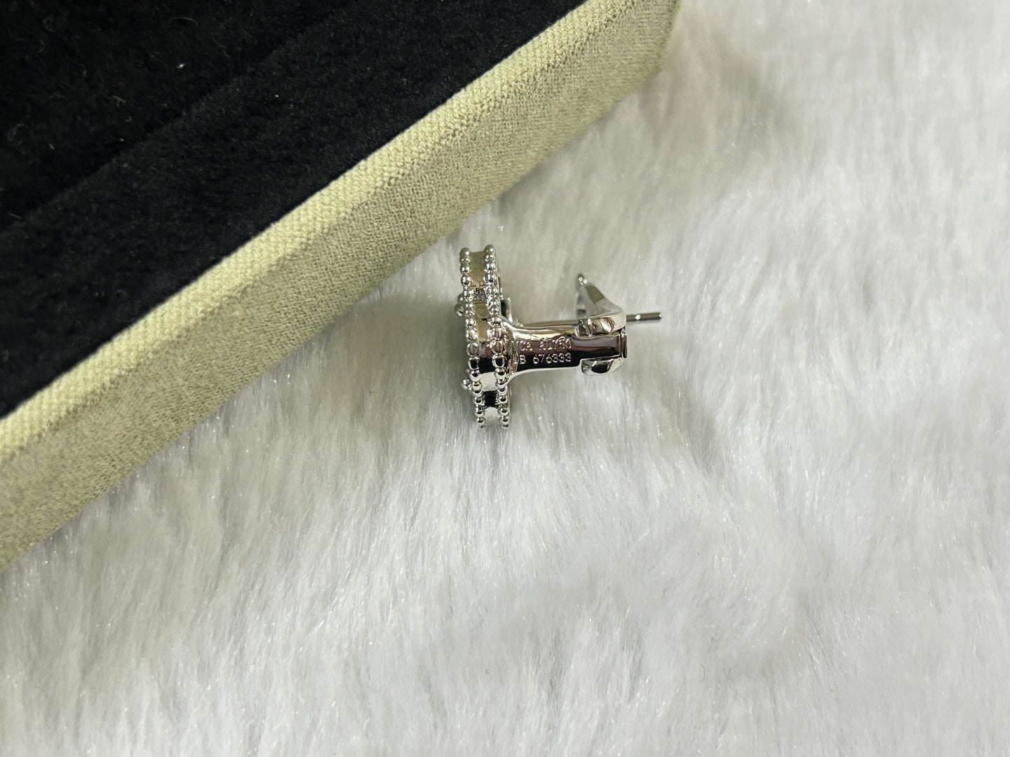 [✨ROSE✨]CLOVER PIETERSITE MEDIUM STUD EARRINGS