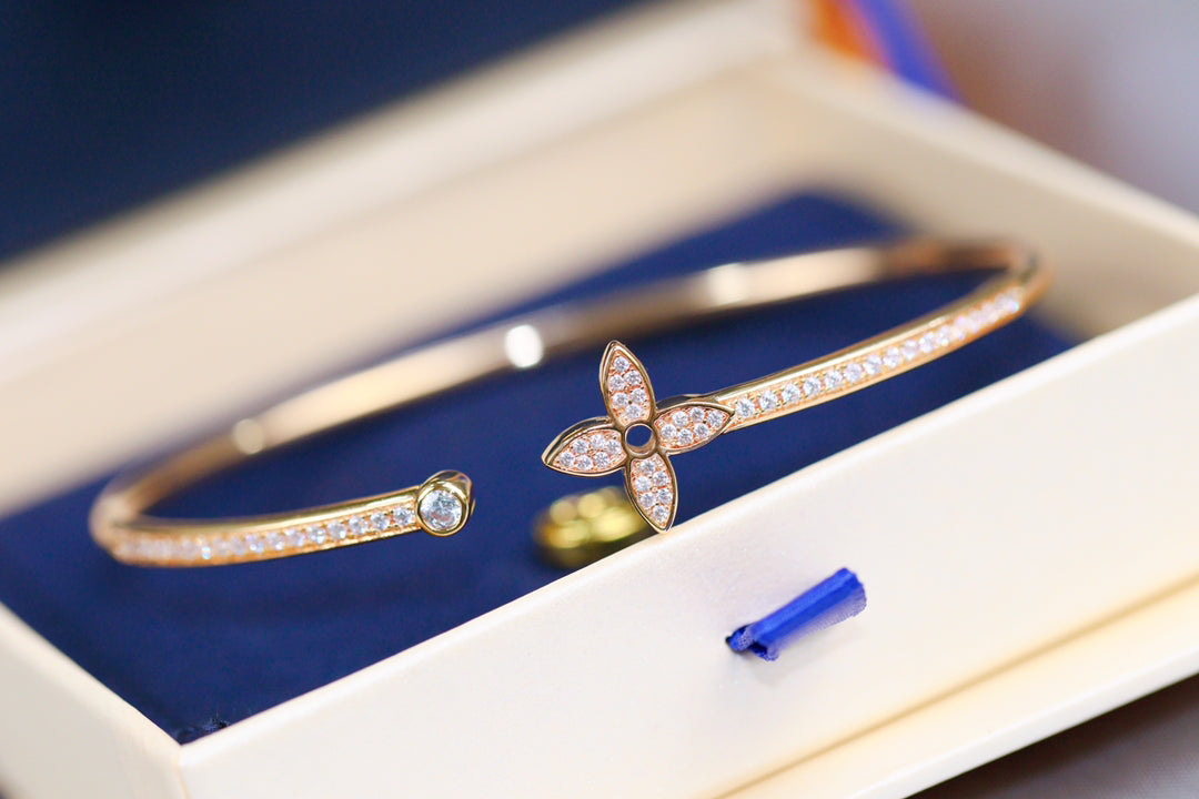 [✨ROSE✨]IDYLLE PINK GOLD OPEN BRACELET DIAMOND PAVED