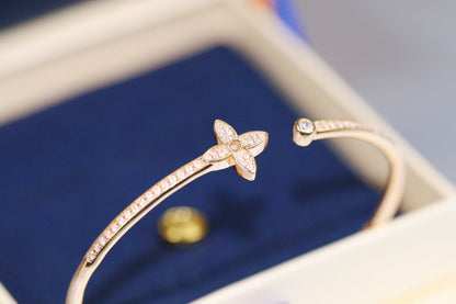 [✨ROSE✨]IDYLLE PINK GOLD OPEN BRACELET DIAMOND PAVED
