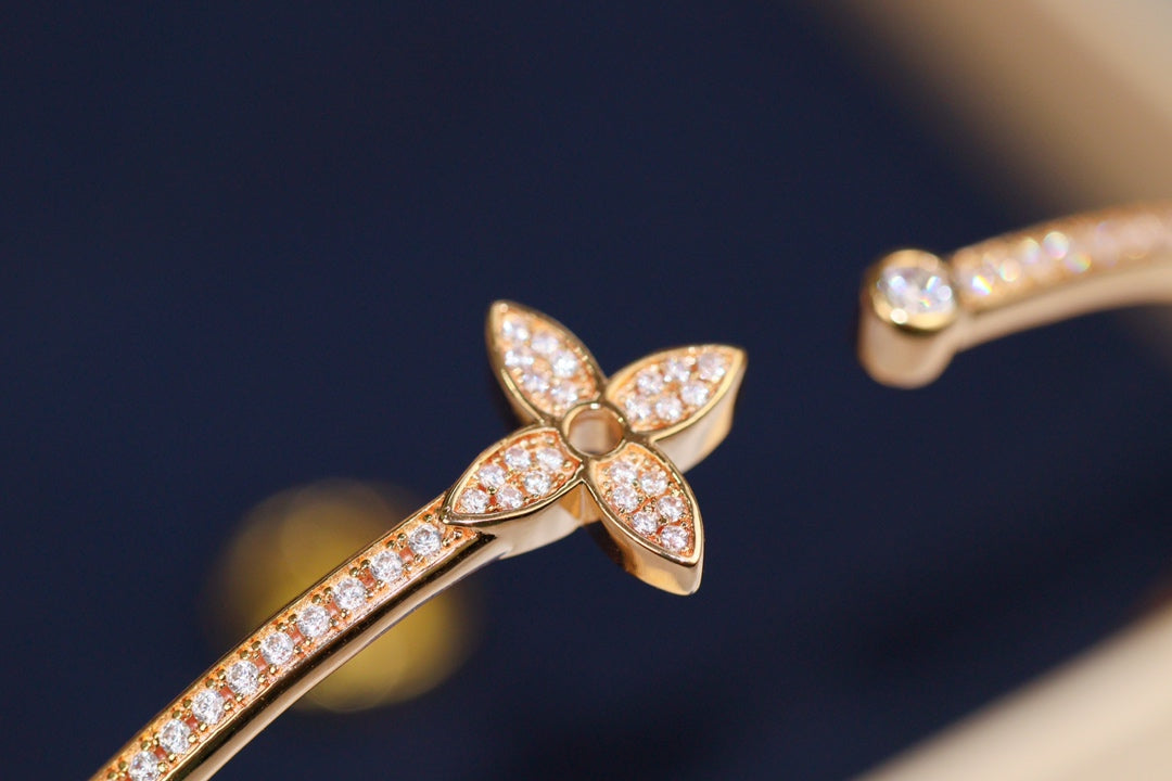 [✨ROSE✨]IDYLLE PINK GOLD OPEN BRACELET DIAMOND PAVED