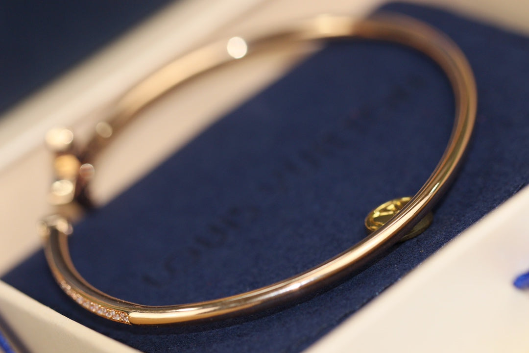 [✨ROSE✨]IDYLLE PINK GOLD OPEN BRACELET DIAMOND PAVED