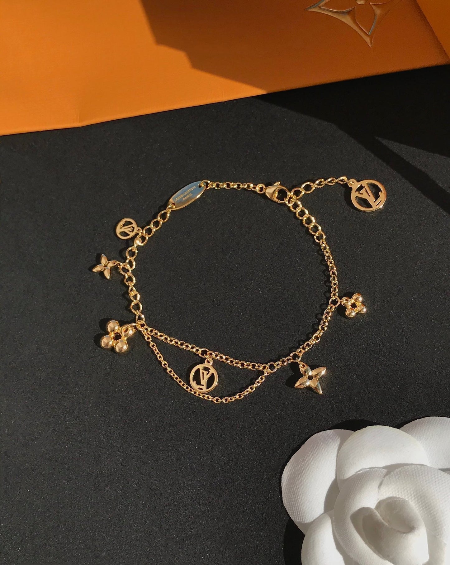 [✨ROSE✨]BLOOMING PINK GOLD MOP BRACELET