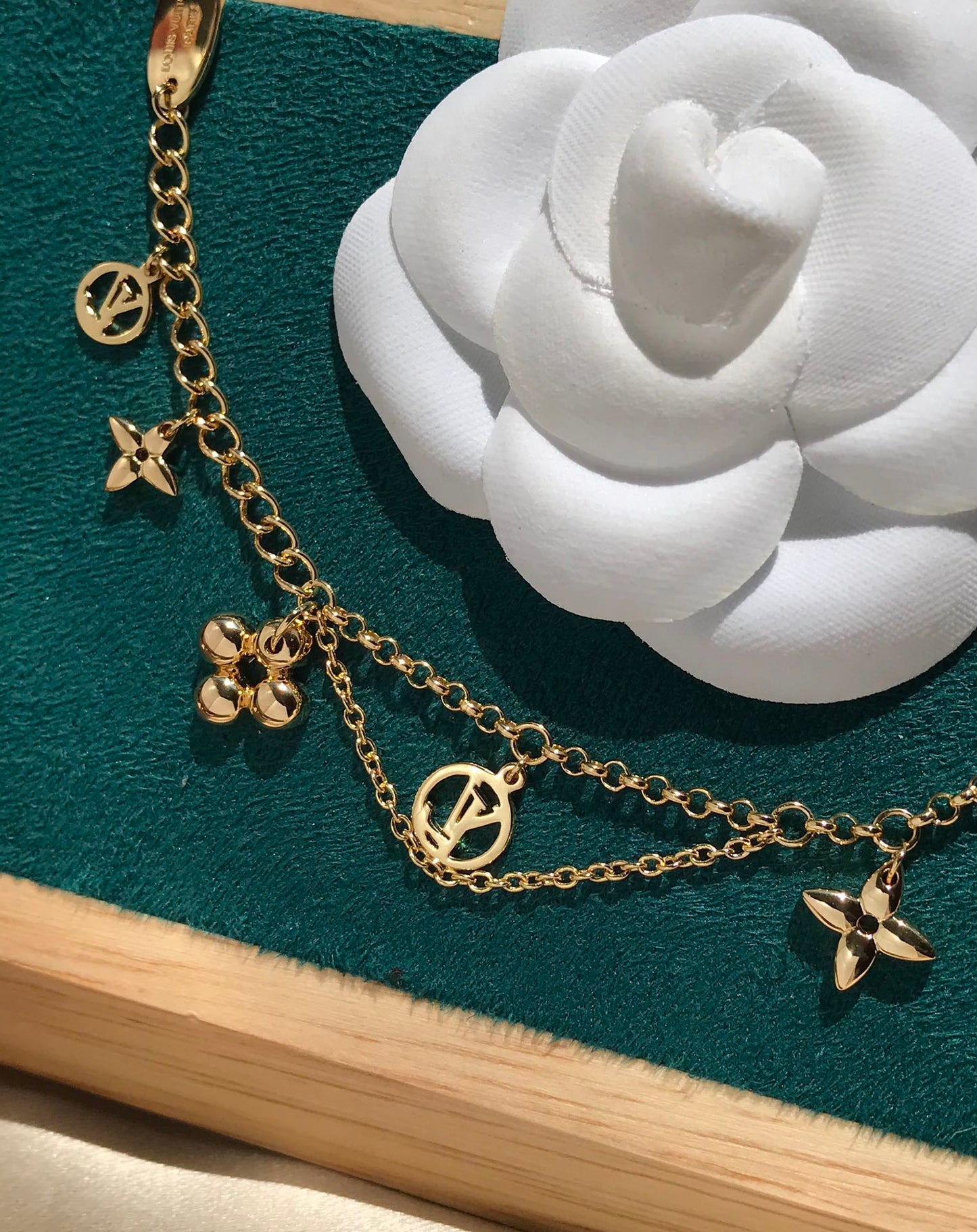 [✨ROSE✨]BLOOMING PINK GOLD MOP BRACELET