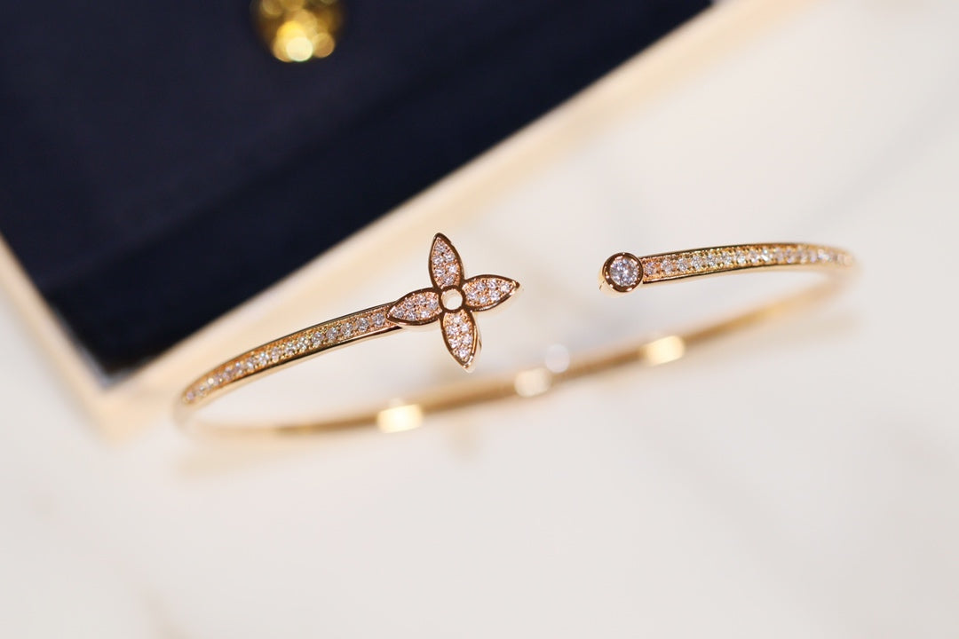 [✨ROSE✨]IDYLLE GOLD OPEN BRACELET DIAMOND PAVED