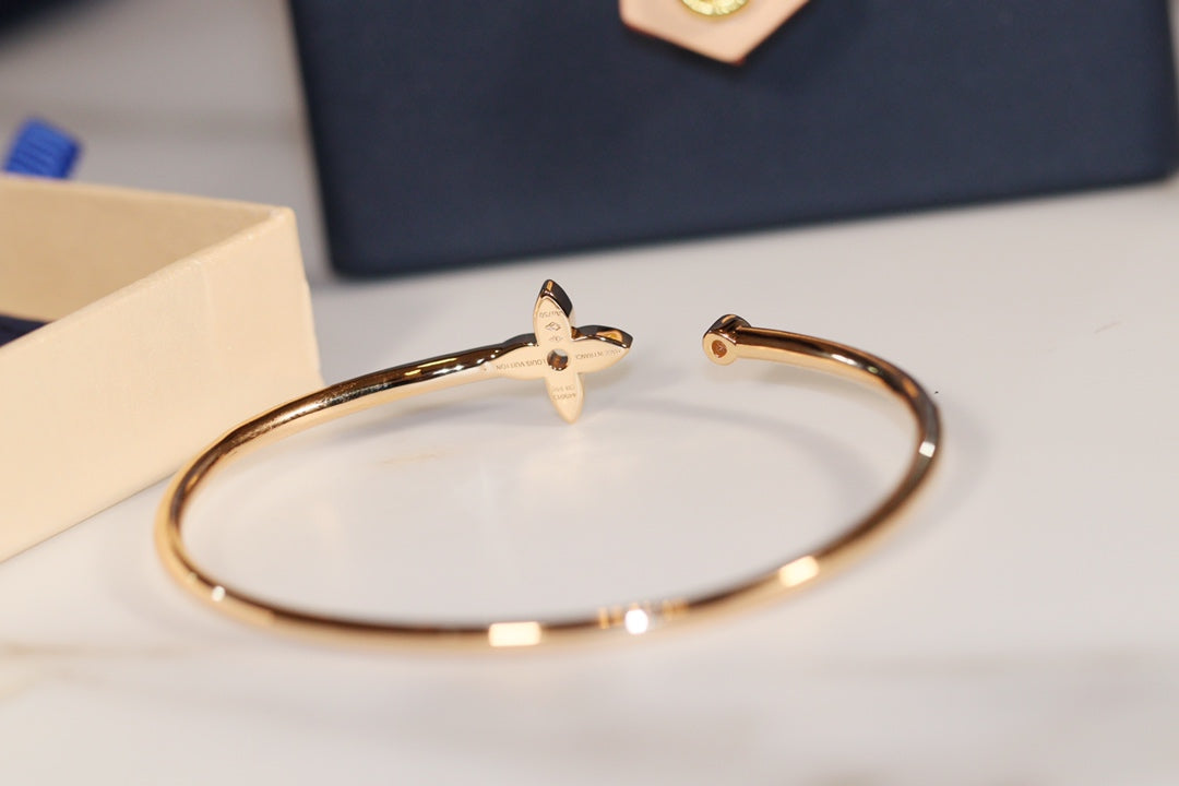 [✨ROSE✨]IDYLLE GOLD OPEN BRACELET DIAMOND PAVED