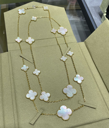 [✨ROSE✨]CLOVER 16 MOTIF WHITE MOP GOLD NECKLACE