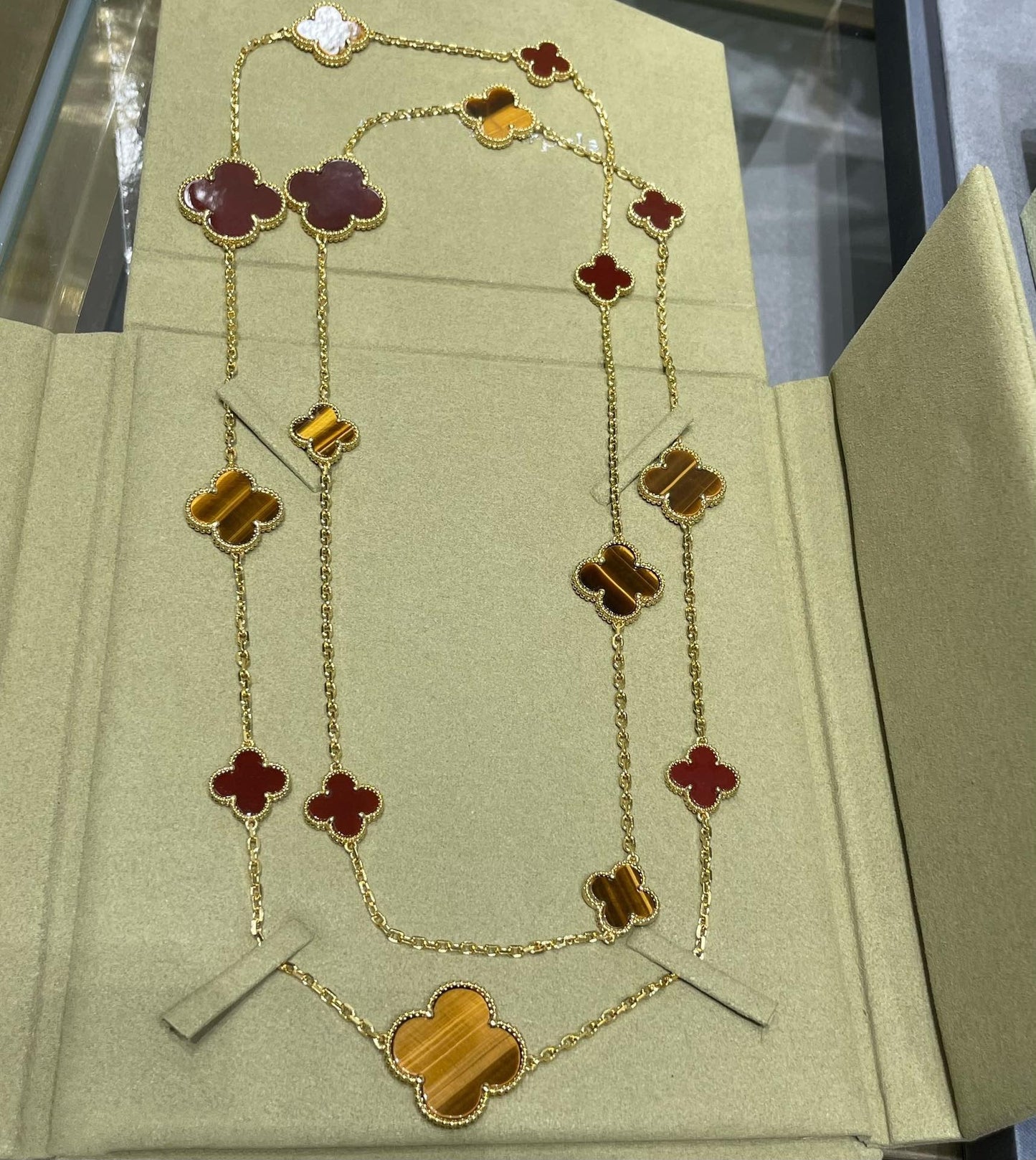 [✨ROSE✨]CLOVER 16 MOTIF CARNELIAN TIGER EYE ROSE GOLD NECKLACE