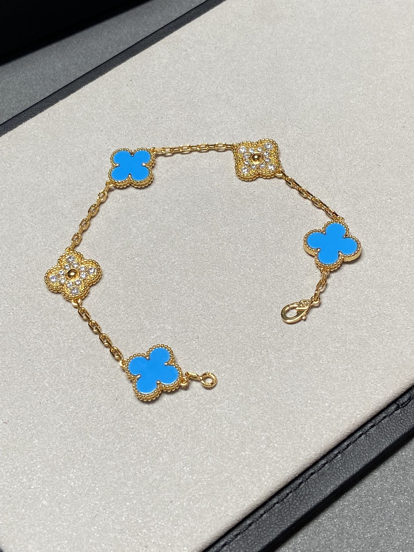 [✨ROSE✨]CLOVER 5 MOTIF BLUE CHALCEDONY DIAMOND GOLD BRACELET