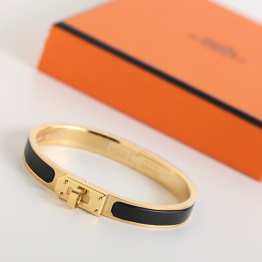 [✨ROSE✨]HM KELLY BLACK BRACELET