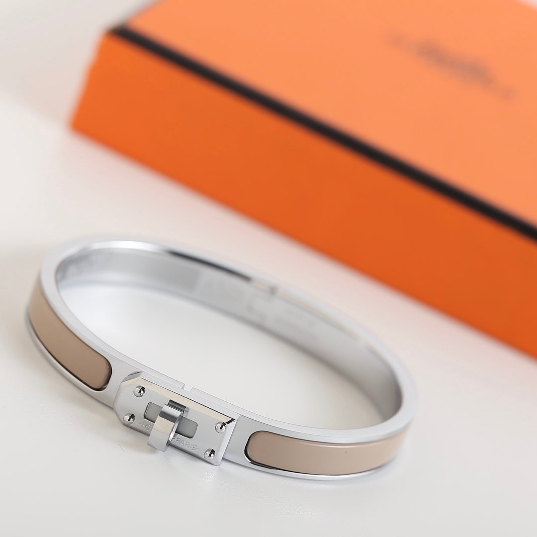 [✨ROSE✨]HM KELLY GREY BRACELET