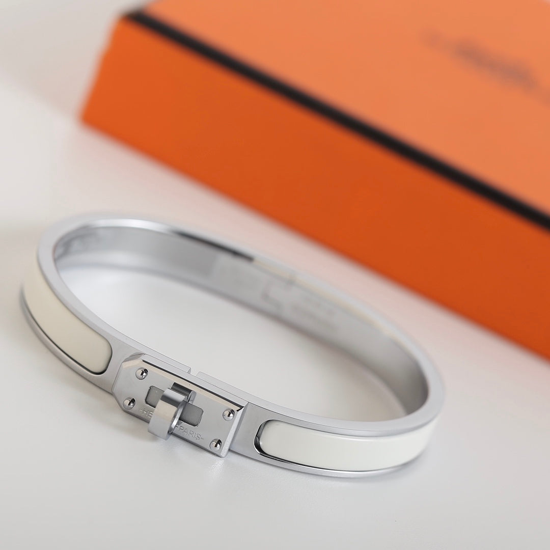 [✨ROSE✨]HM KELLY WHITE BRACELET
