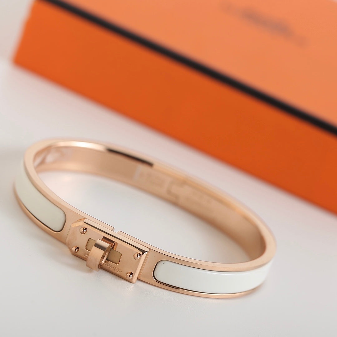 [✨ROSE✨]HM KELLY WHITE BRACELET