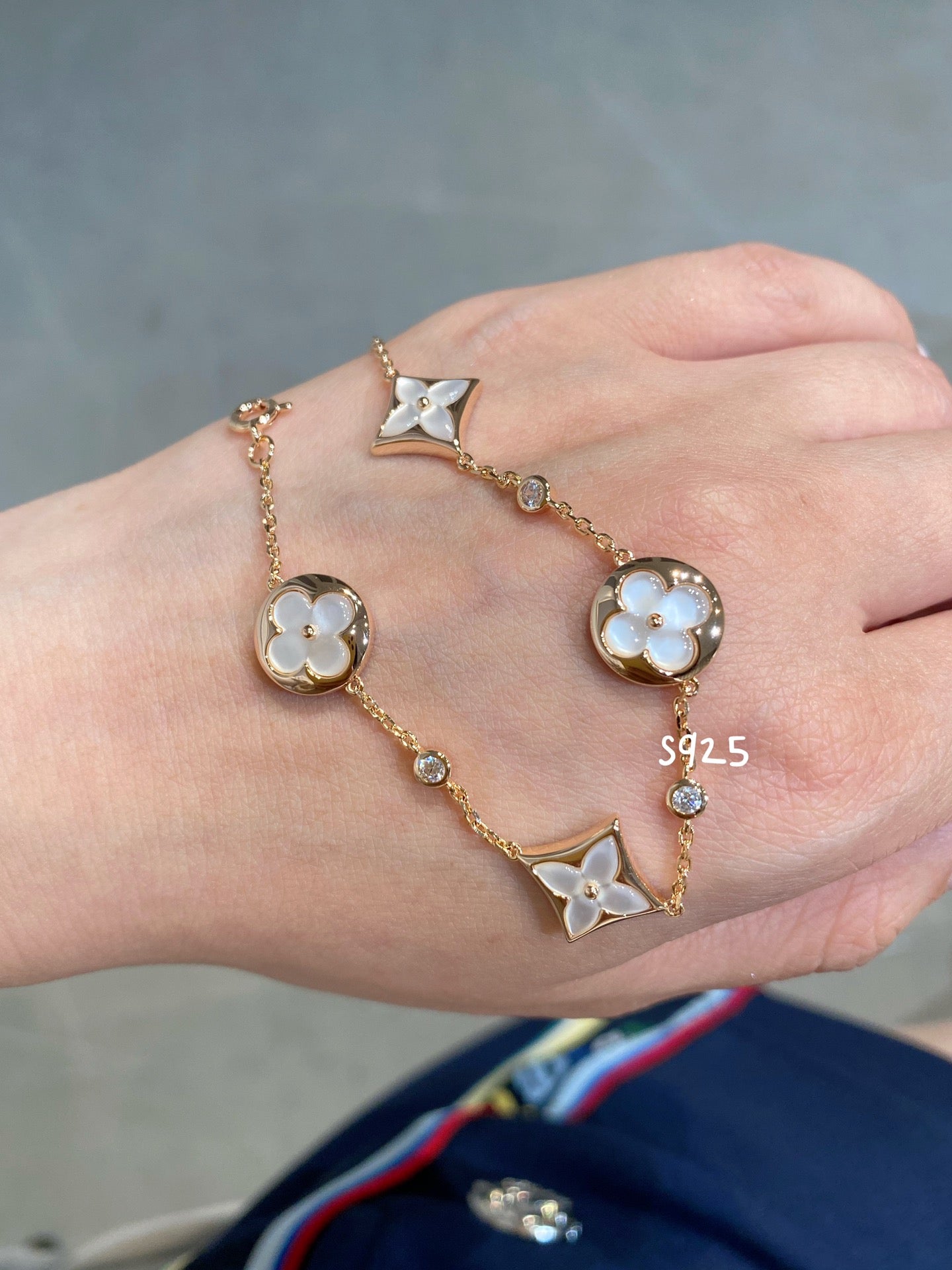 [✨ROSE✨]STAR AND SUN 4 MOTIF WHITE MOP PINK GOLD BRACELET