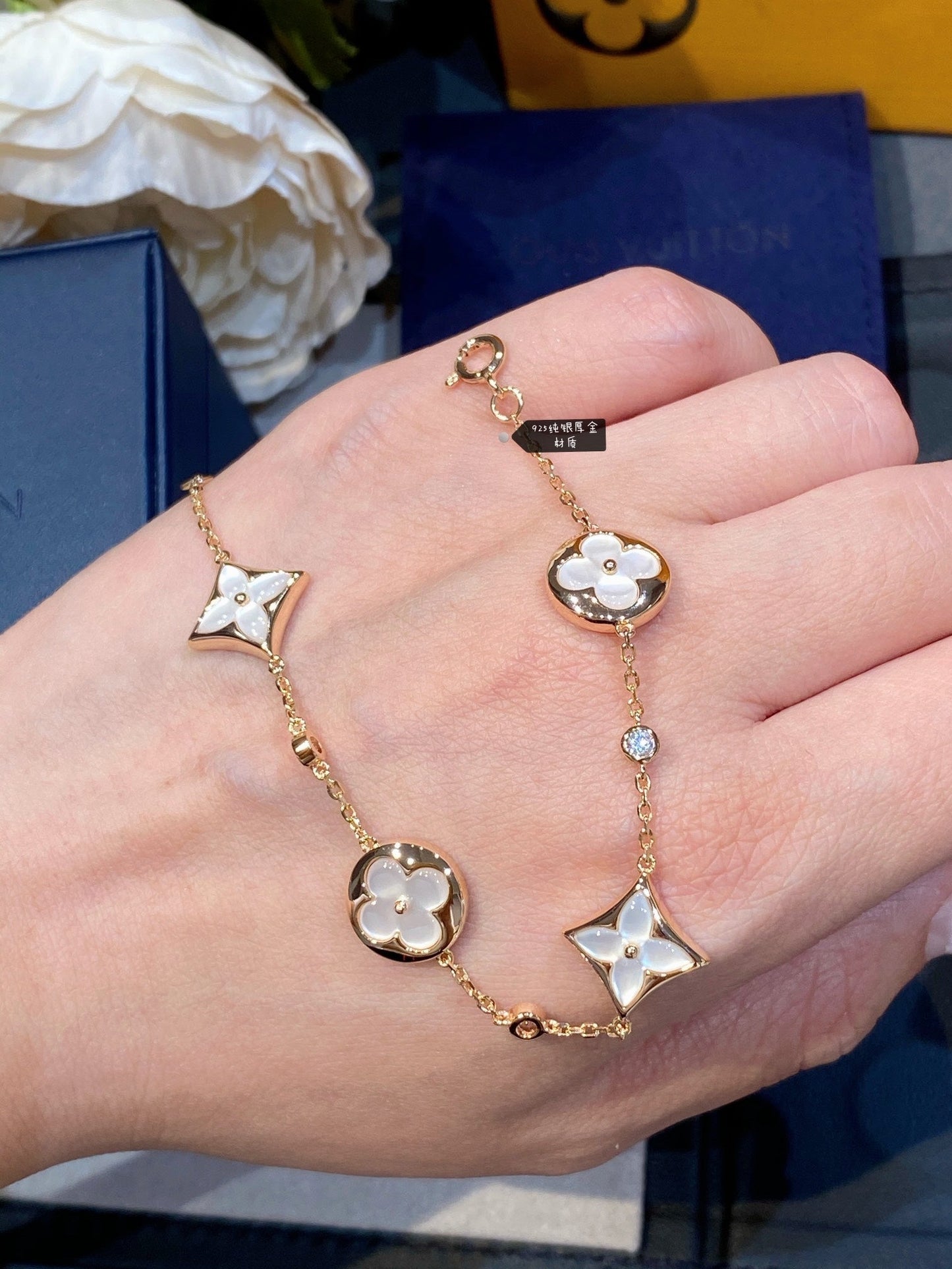 [✨ROSE✨]STAR AND SUN 4 MOTIF WHITE MOP PINK GOLD BRACELET