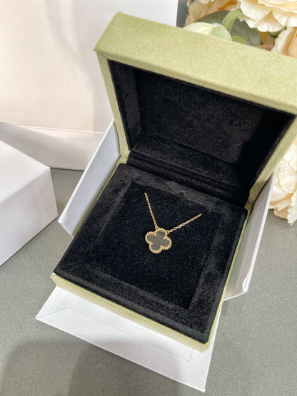 [✨ROSE✨]CLOVER ROCK CRYSTAL ROSE GOLD NECKLACE