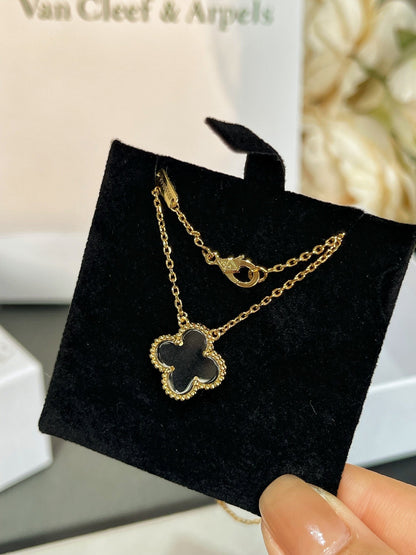 [✨ROSE✨]CLOVER ROCK CRYSTAL ROSE GOLD NECKLACE