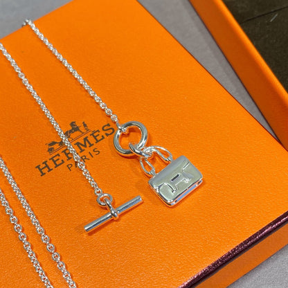 [✨ROSE✨]CONSTANCE PEDANT SILVER NECKLACE