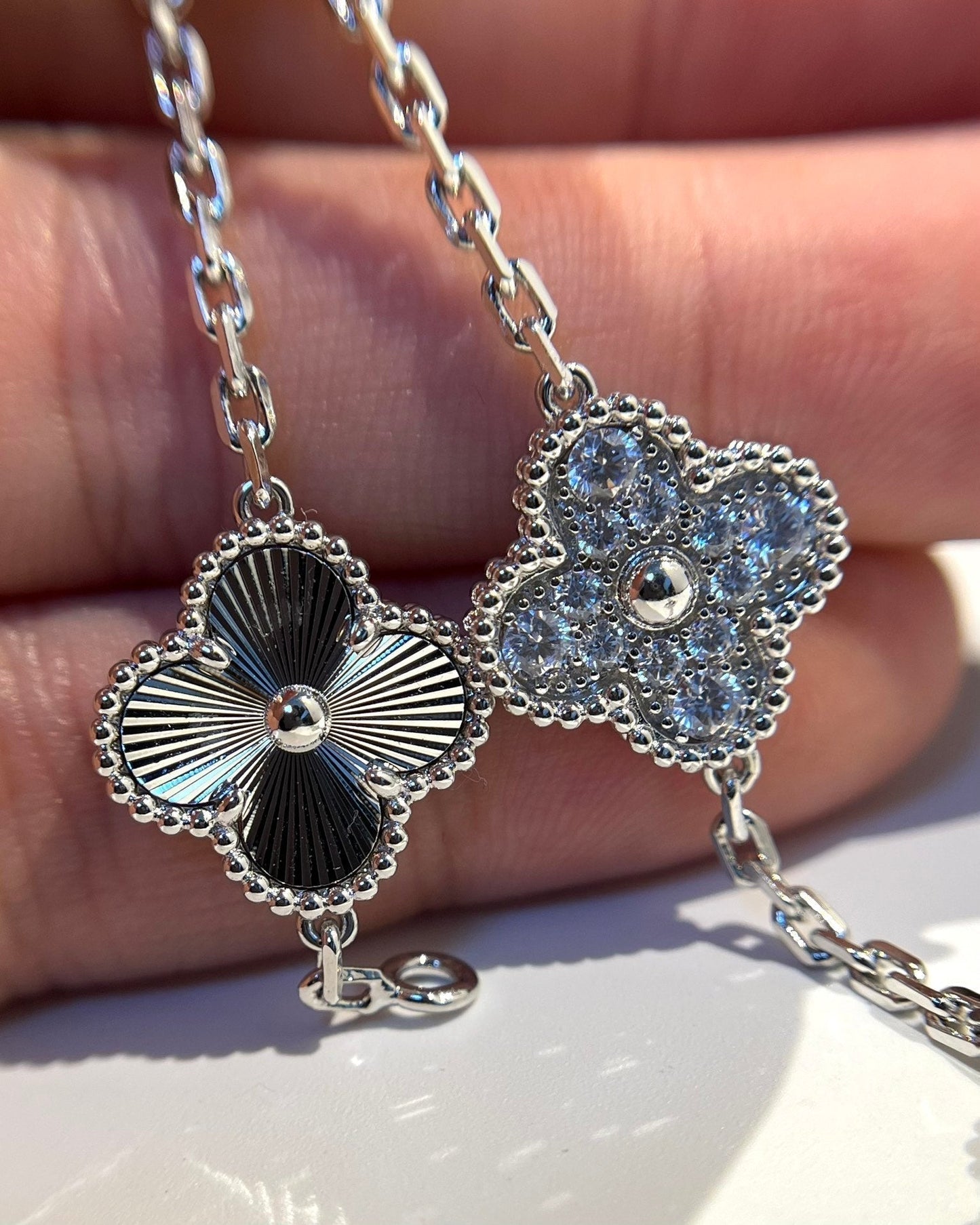 [✨ROSE✨]CLOVER 5 MOTIF SILVER DIAMOND BRACELET