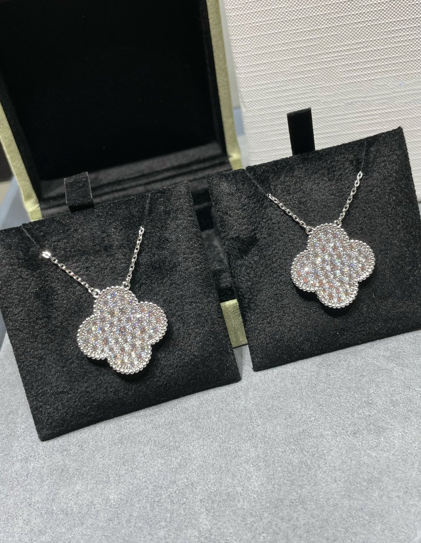 [✨ROSE✨]CLOVER 25MM LARGE PENDANT DIAMOND PAVED SILVER NECKLACE