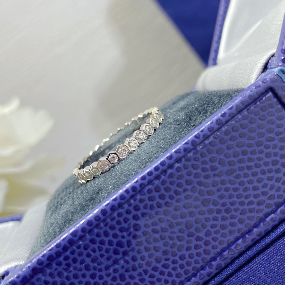 [✨ROSE✨]BEE LOVE DIAMOND PAVED SMALL RING