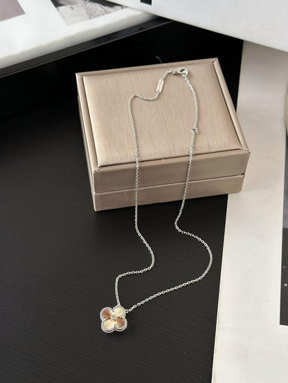 [✨ROSE✨]2024 CHRISTMAS LIMITED EDITION CLOVER 15MM LASER NECKLACE