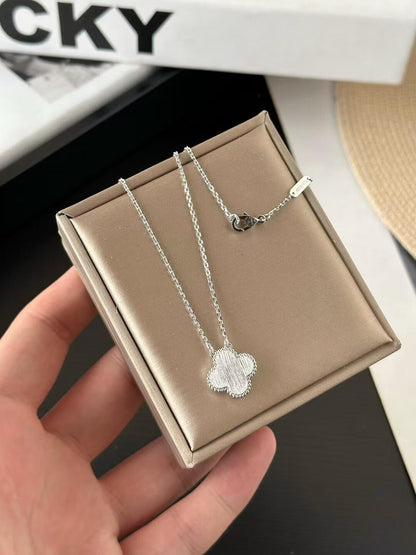 [✨ROSE✨]2024 CHRISTMAS LIMITED EDITION CLOVER 15MM LASER NECKLACE