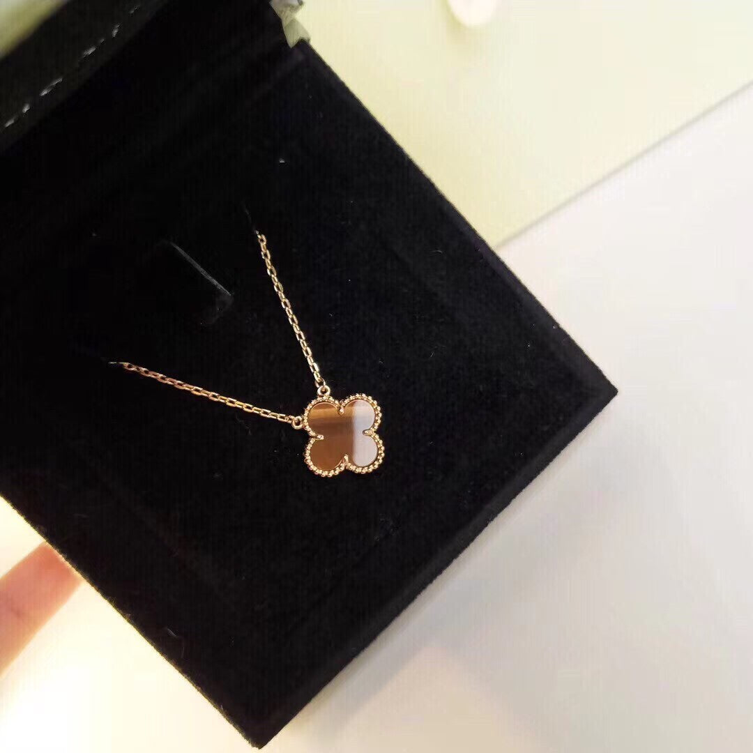 [✨ROSE✨]CLOVER 25MM GOLD TIGER'S EYE  BIG CLOVER NECKLACE
