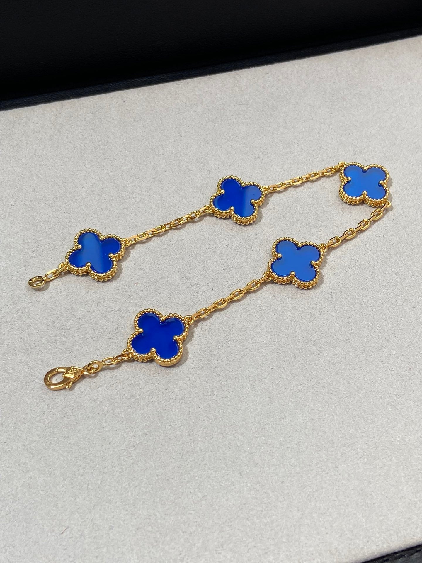 [✨ROSE✨]CLOVER 5 MOTIFS PRUSSIA BLUE BRACELET